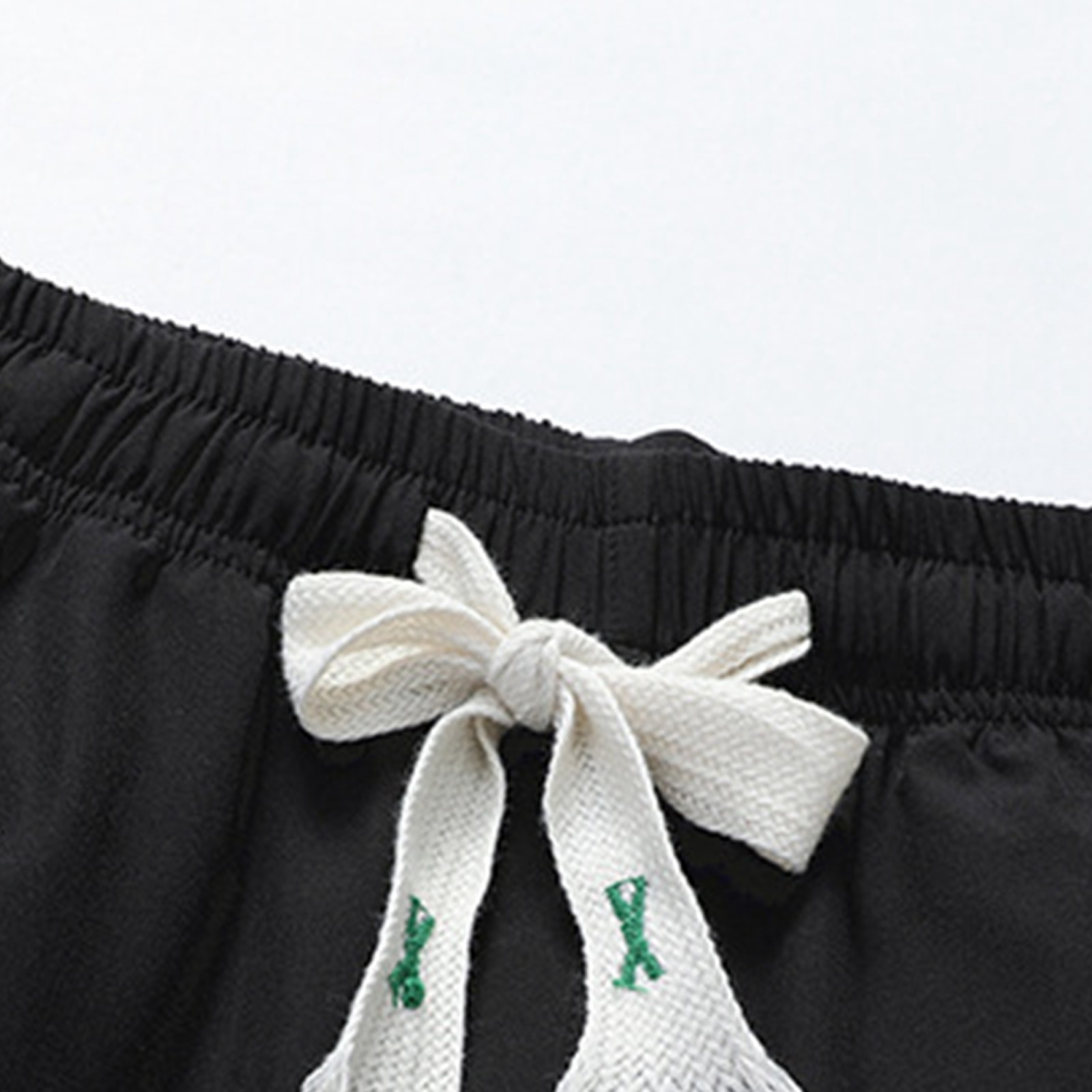 thumbnail image 4 of Pantalones cortos casuales para hombre: corte holgado de verano, cintura elástica, bolsillos con cremallera, transpirables, para uso diario deportivo con camisetas., 4 of 8